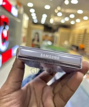 New Samsung Galaxy Z Flip6 256 GB Black