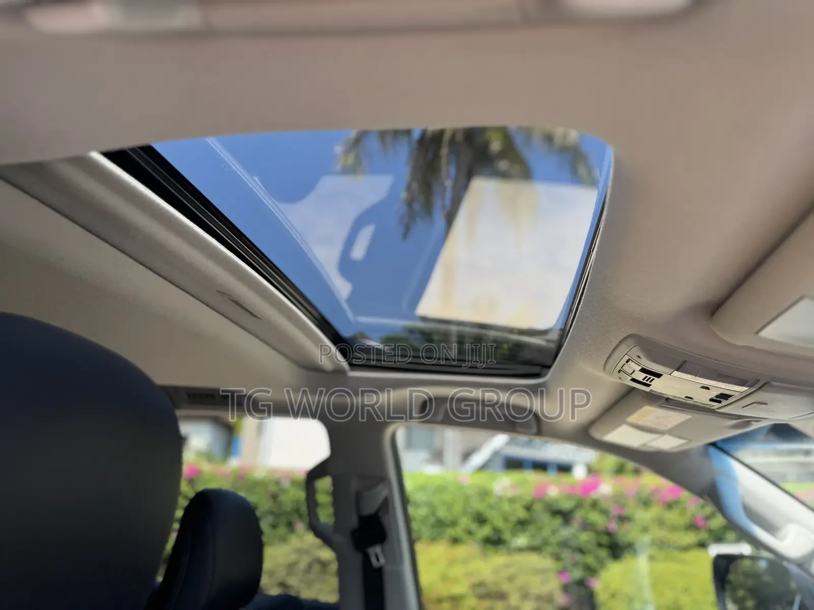 Toyota Land Cruiser Prado 2023 White