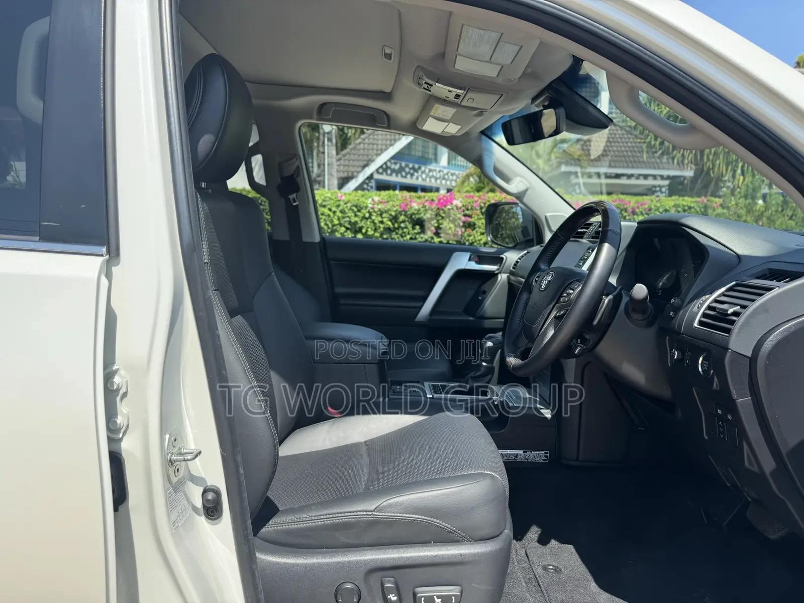 Toyota Land Cruiser Prado 2023 White