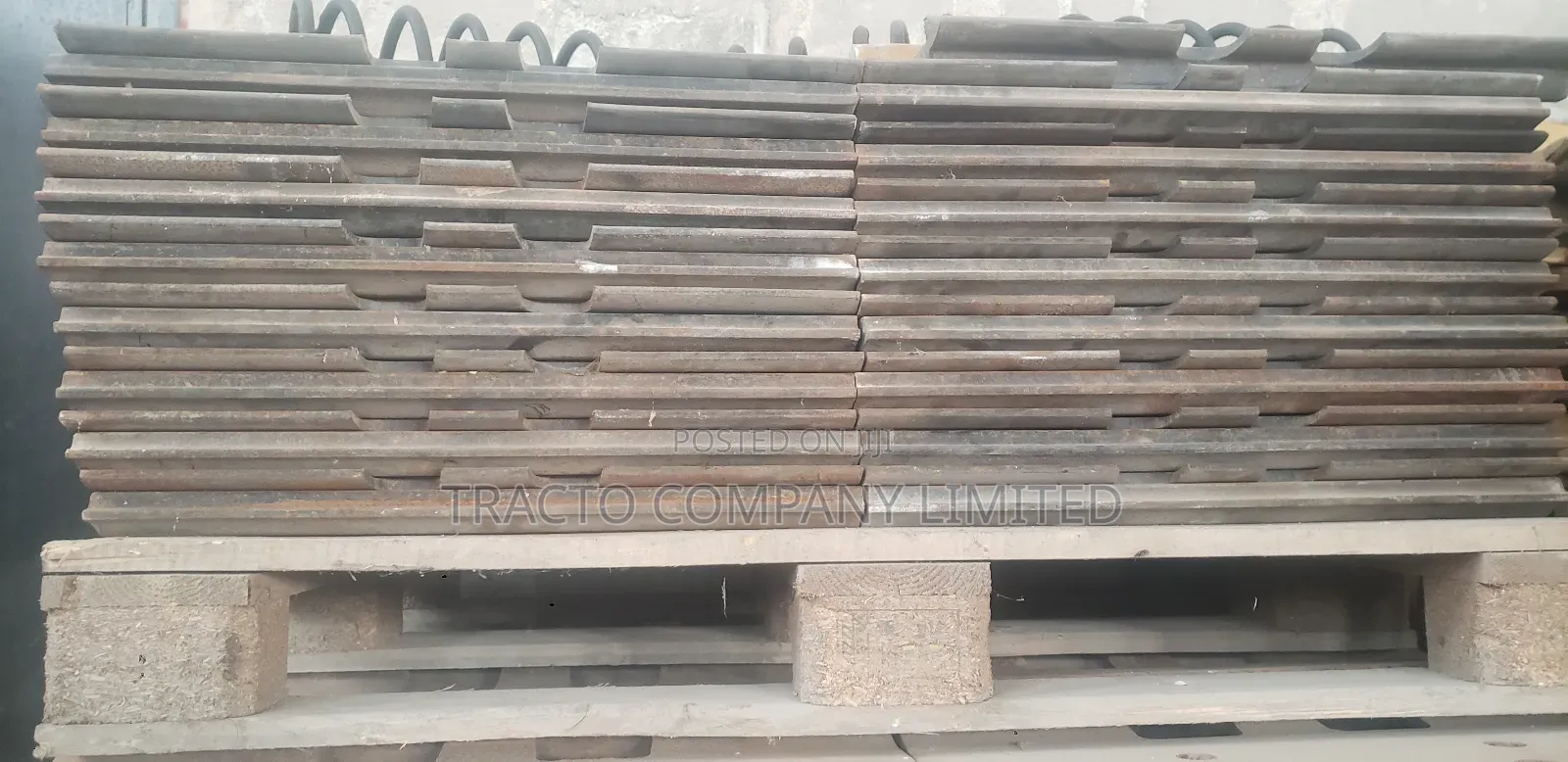 Excavator Track Shoes