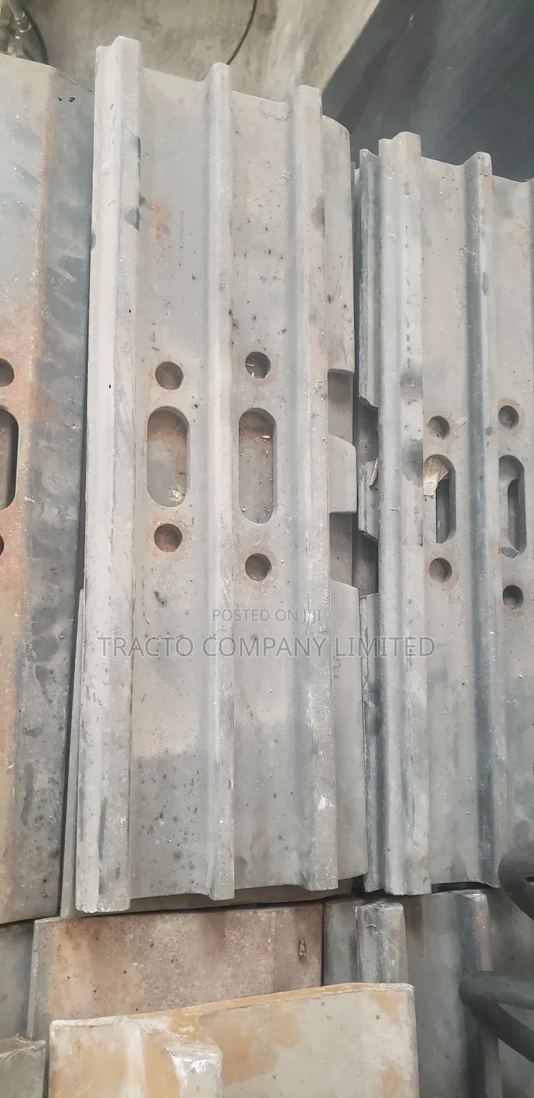 Excavator Track Shoes