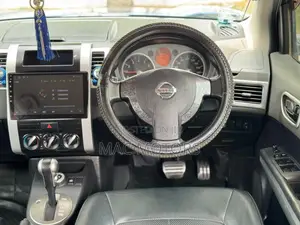 Nissan X-Trail 2.0 Petrol XE 2010 Blue