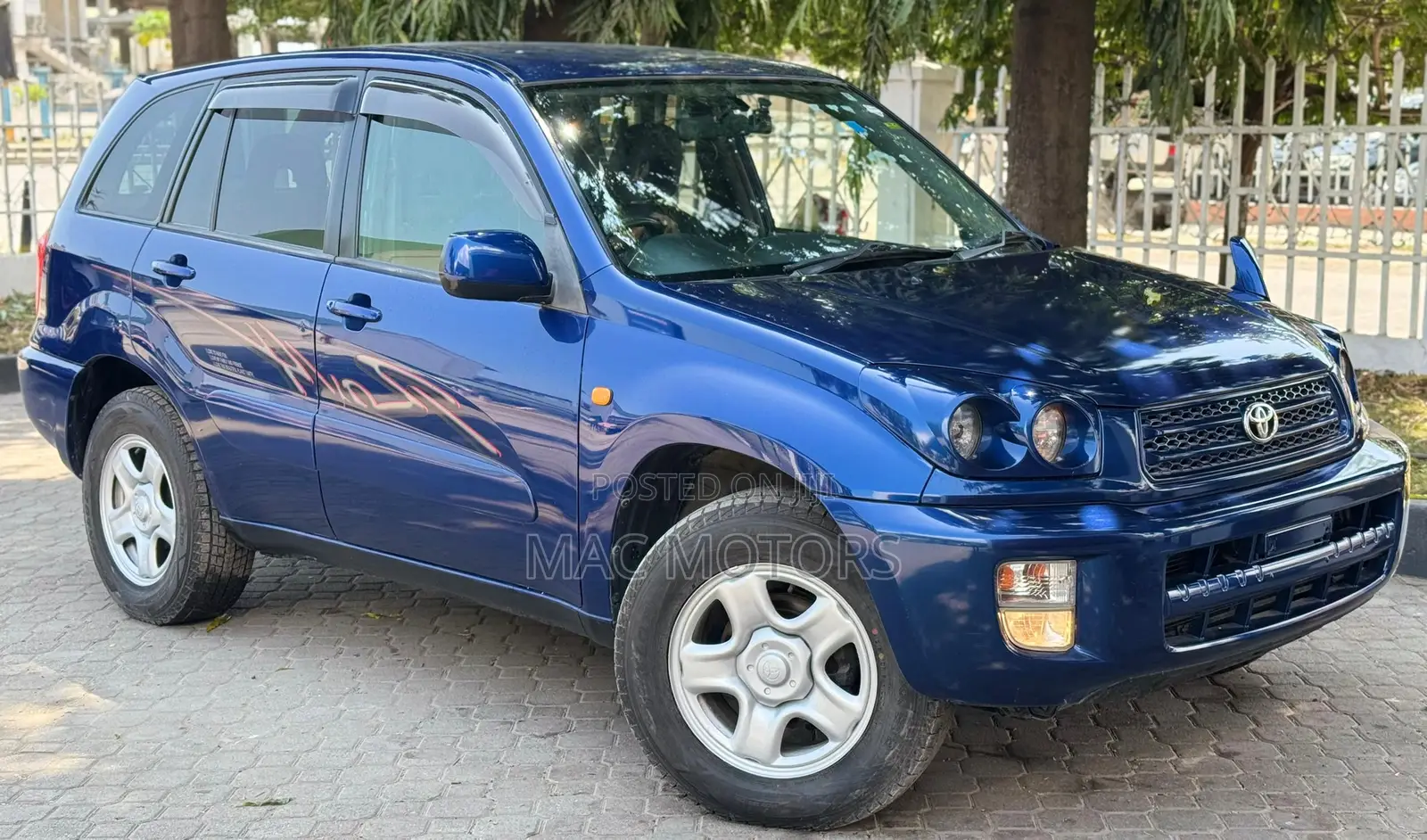 Toyota RAV4 Automatic 2003 Blue