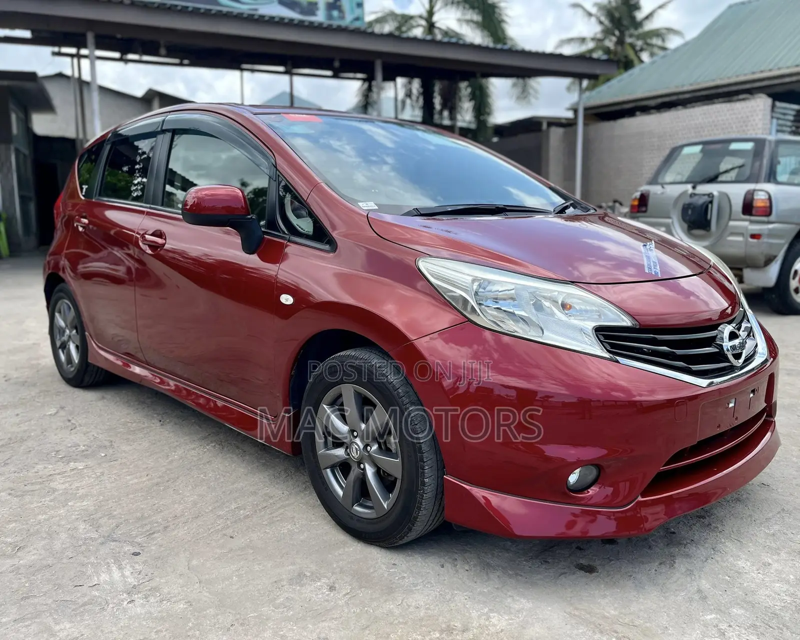 Nissan Note 1.2 Petrol 2013 Red