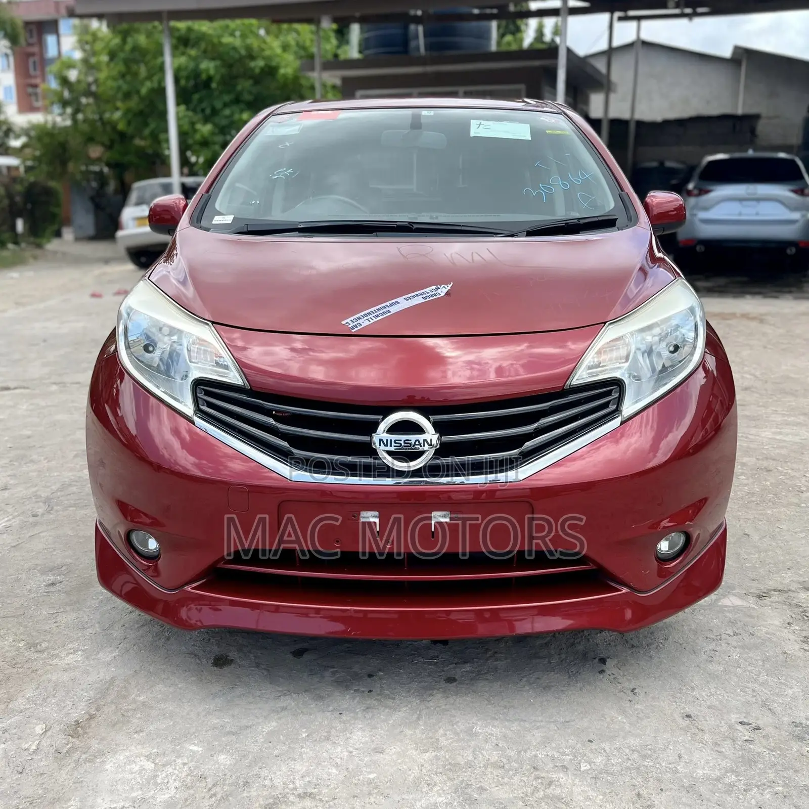 Nissan Note 1.2 Petrol 2013 Red