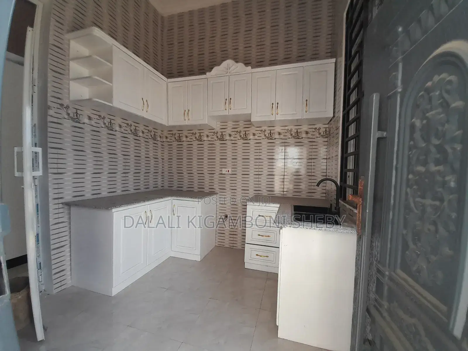 4bdrm House in Kigamboni Kibada for sale