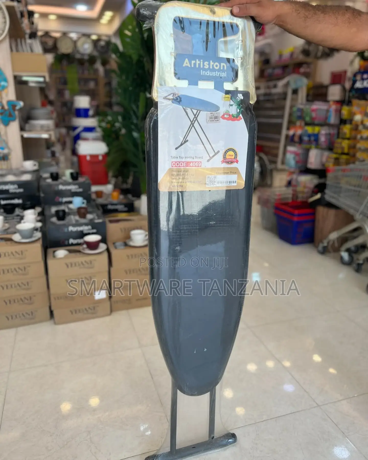 Ironing Board With Ironing Rest, Height Adjustment