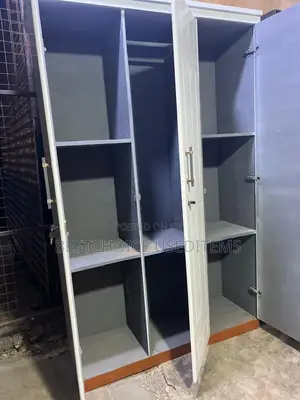 Katati Milango Mitatu Mbao Ngumy Mpyaa Zipo Tayari Wewe Ni