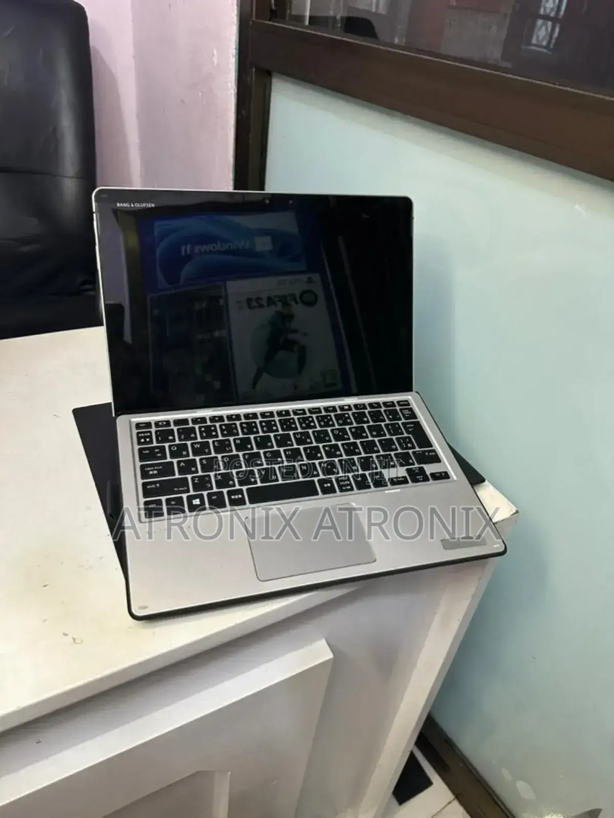 Laptop HP Elite X2 1012 8GB Intel Core I7 SSD 256GB