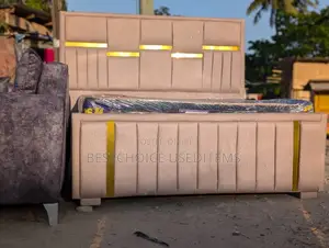 Sofa Bed Zipo Tayari 5/6 Mpya Kabisa Fika Officen Kwetu