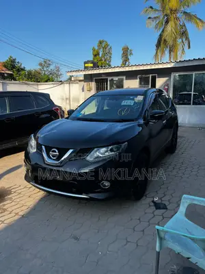 Nissan X-Trail 2.0 Petrol FWD 2014 Black