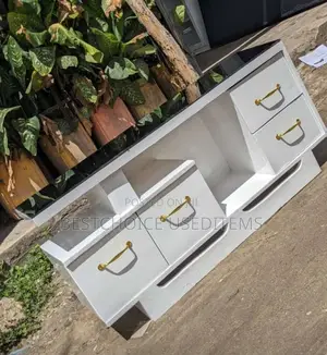 Show Case/ Tv Stand Ni Mpya Na Zipo Tayari