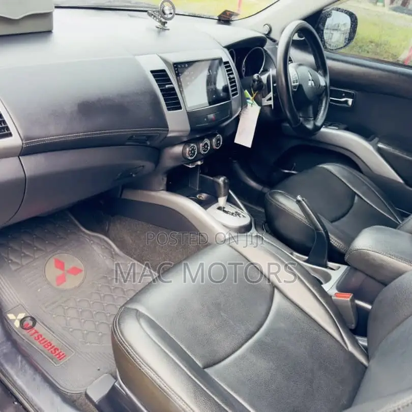 Mitsubishi Outlander 2011 Black