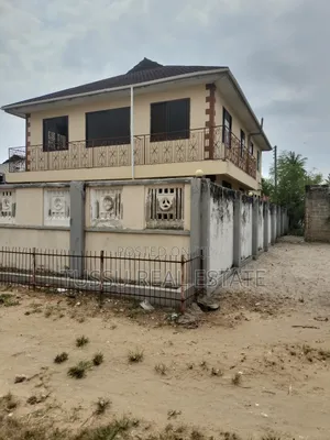 5bdrm House in Ununio Mahaba Beach, Kinondoni for sale