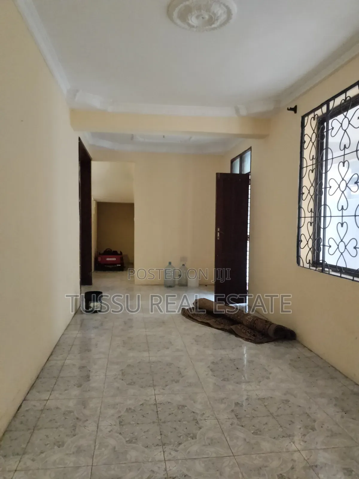 5bdrm House in Ununio Mahaba Beach, Kinondoni for sale