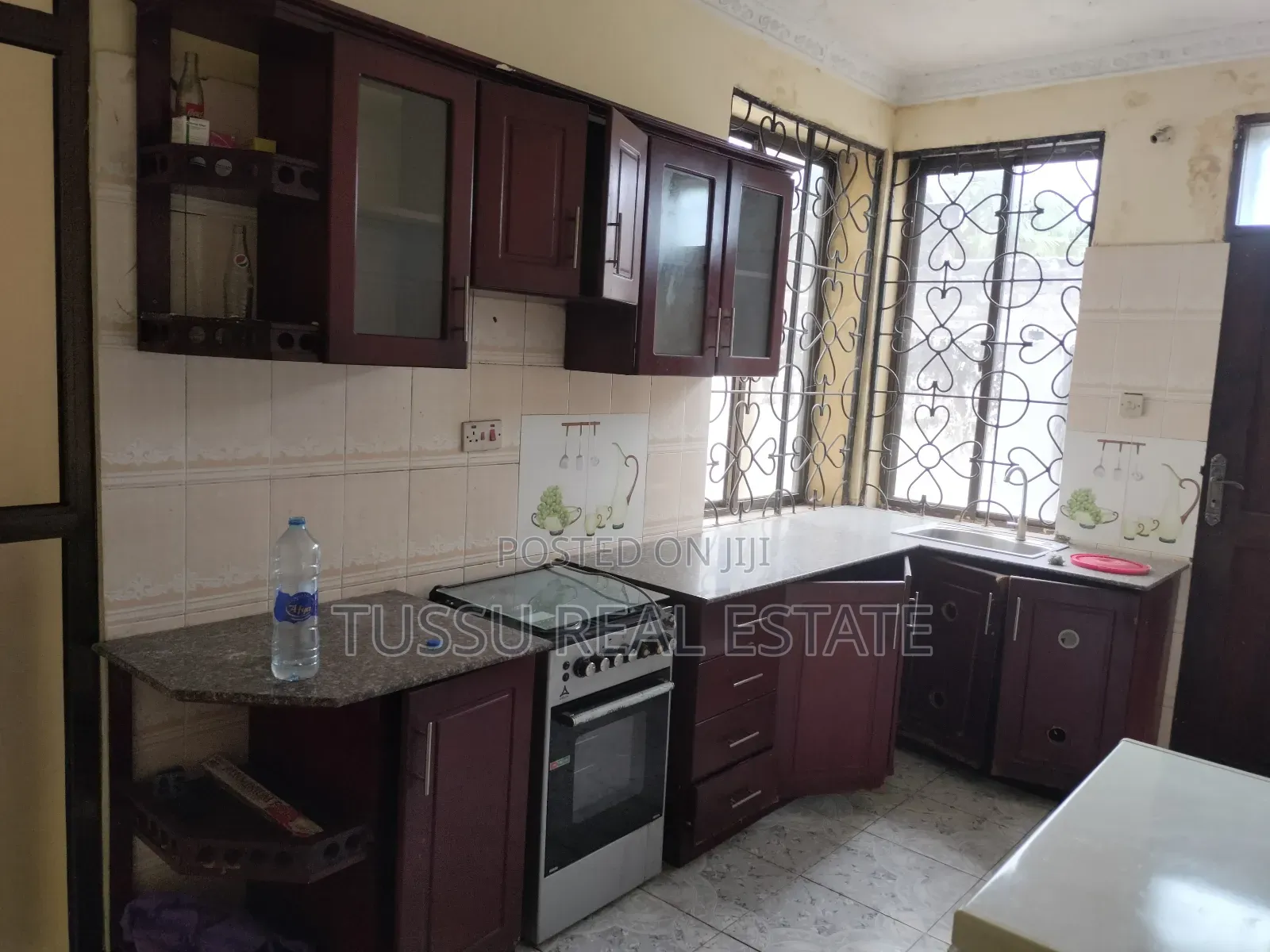 5bdrm House in Ununio Mahaba Beach, Kinondoni for sale