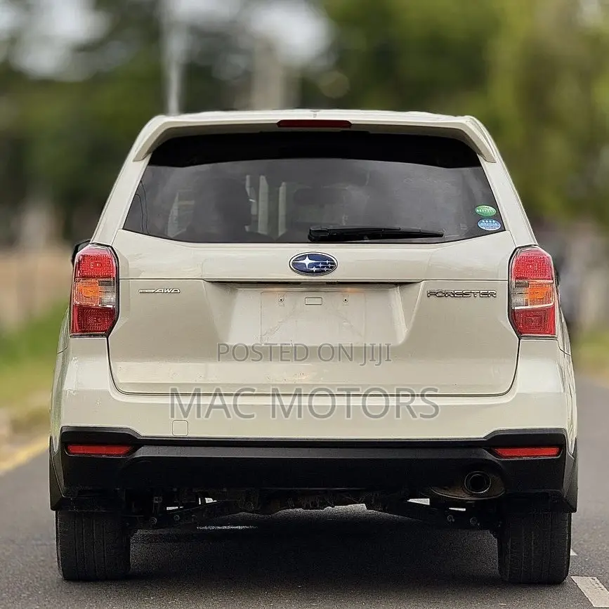 Subaru Forester 2013 Pearl