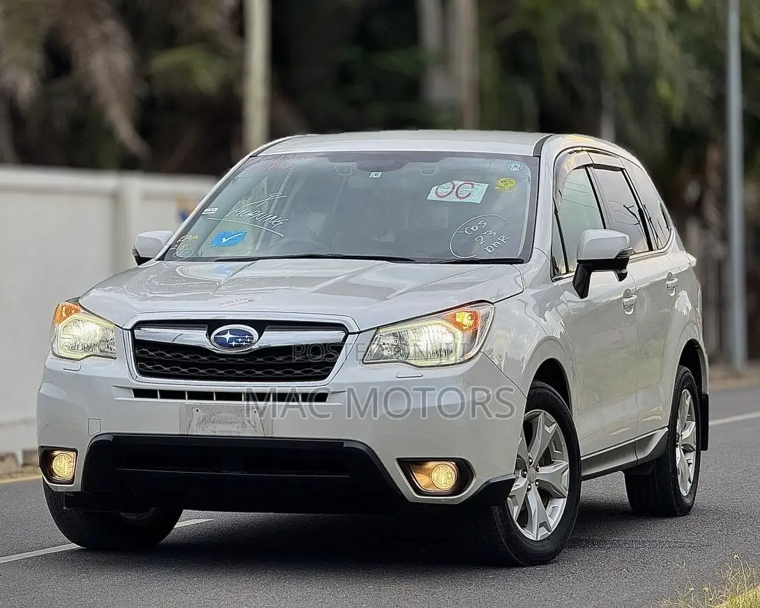 Subaru Forester 2013 Pearl