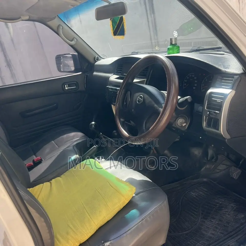Nissan Patrol 2009 White