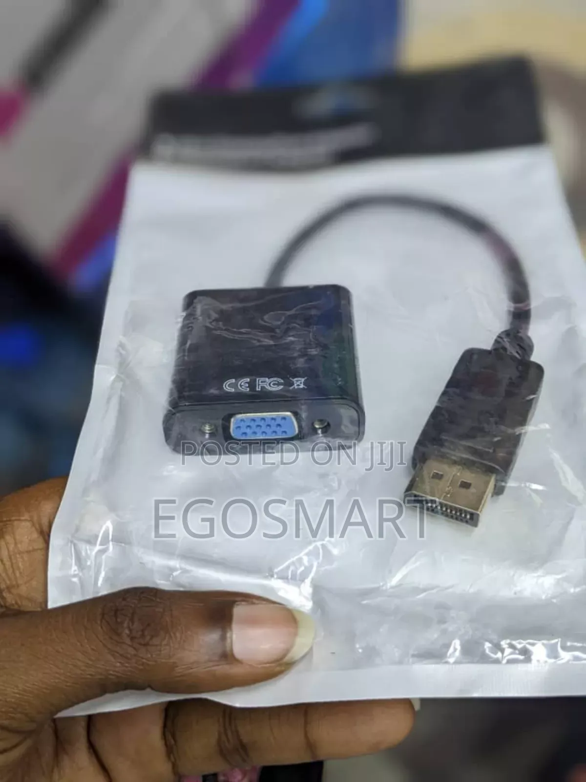 Display Port to VGA Adapter