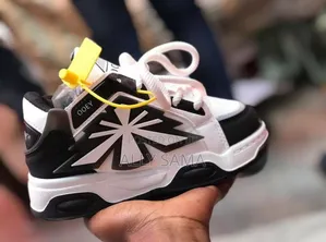 Unisex Sneakers Ooey Quality
