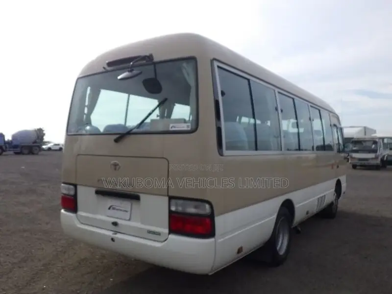 Toyota Coaster 2009 Beige