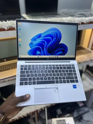 Laptop HP EliteBook 840 G8 8GB Intel Core I5 SSD 256GB