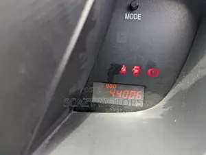 Toyota IST 2009 Off white