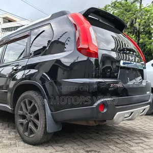 Nissan X-Trail 2012 Black