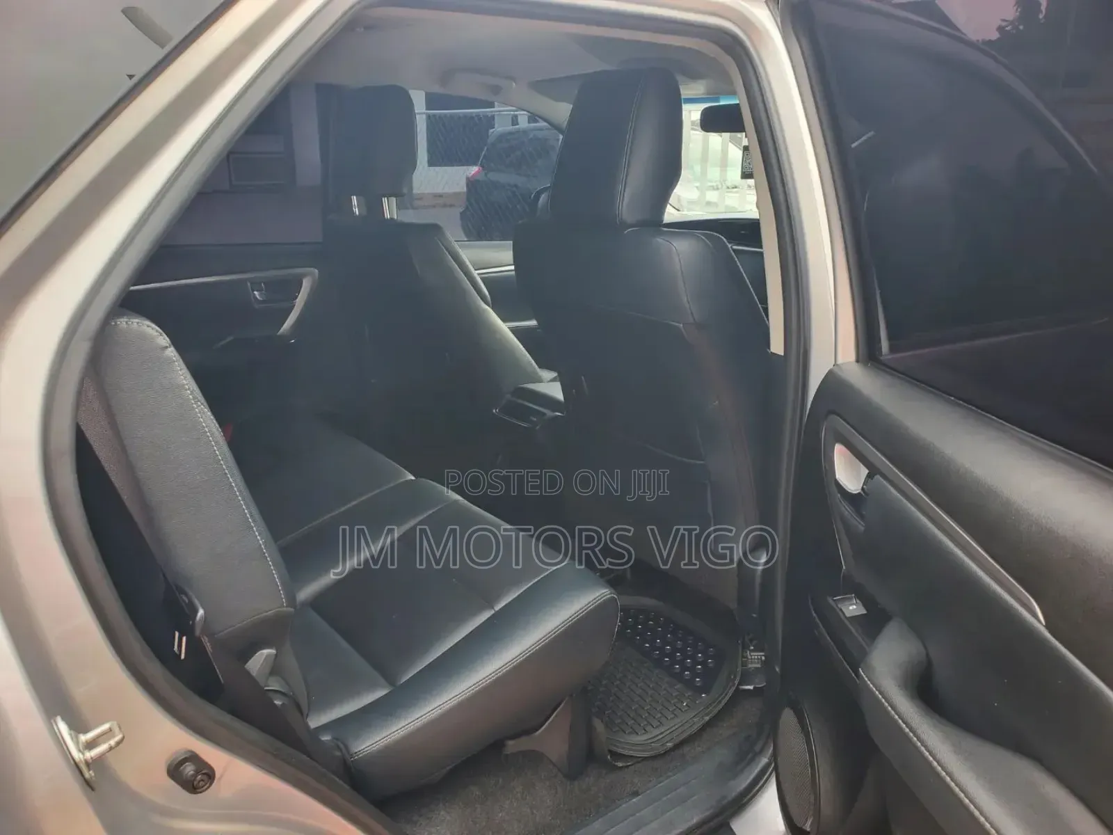 Toyota Fortuner 2.8 D AWD 2023 Silver