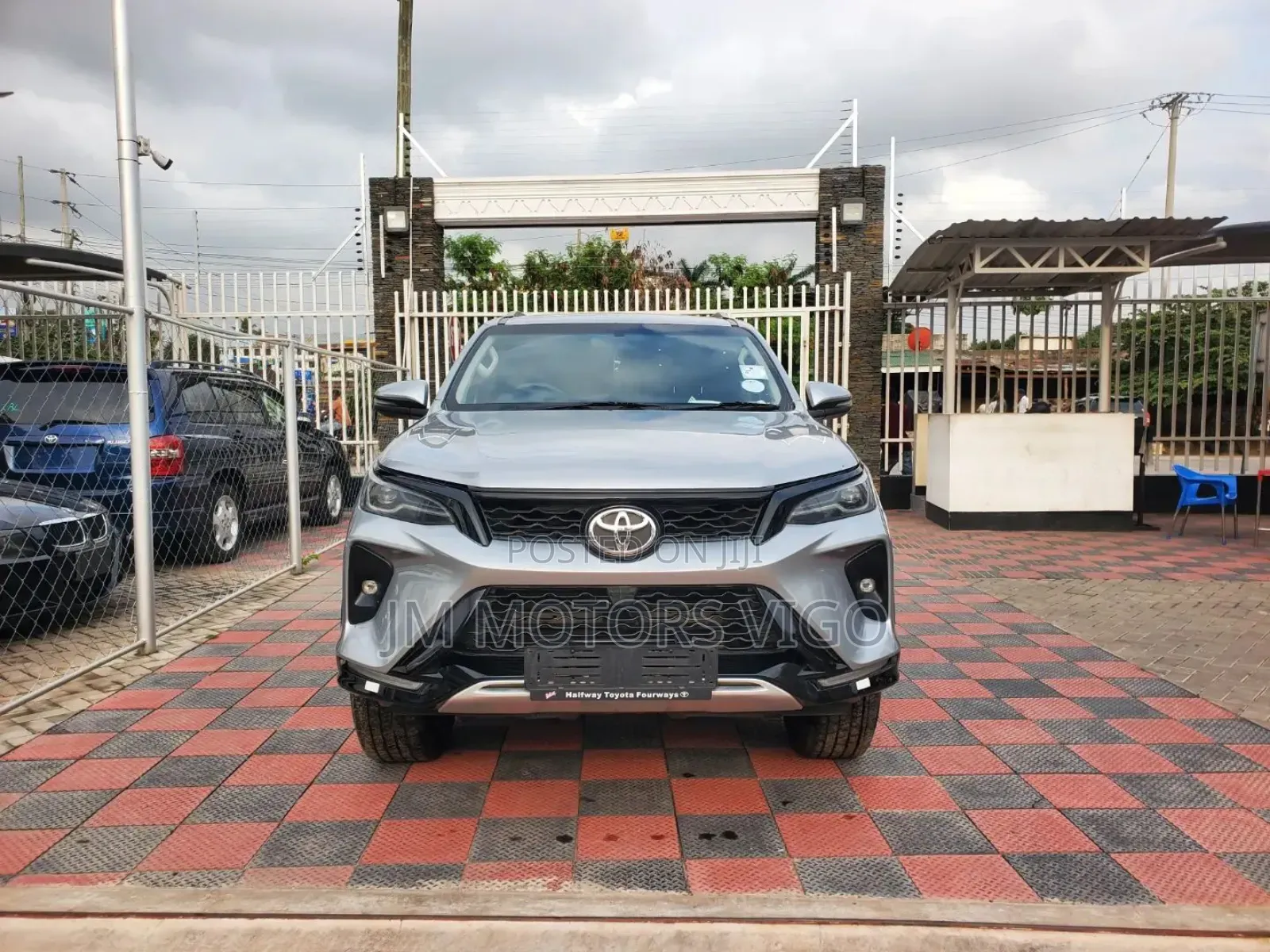 Toyota Fortuner 2.8 D AWD 2023 Silver