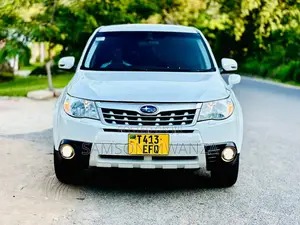 Photo - Subaru Forester 2011 White