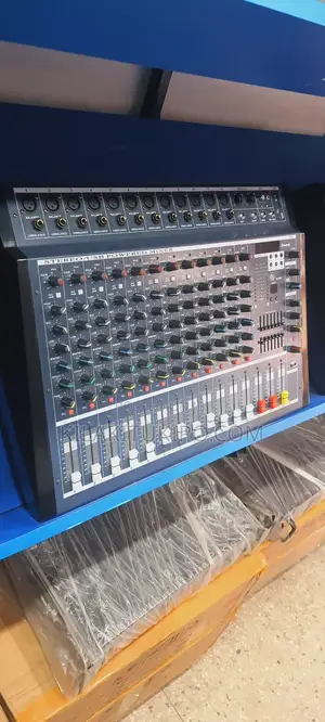 Powered Mixer 16channel