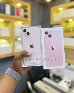 New Apple iPhone 13 128 GB Pink