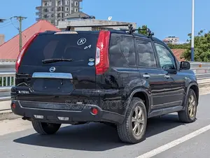 Nissan X-Trail 2012 Black