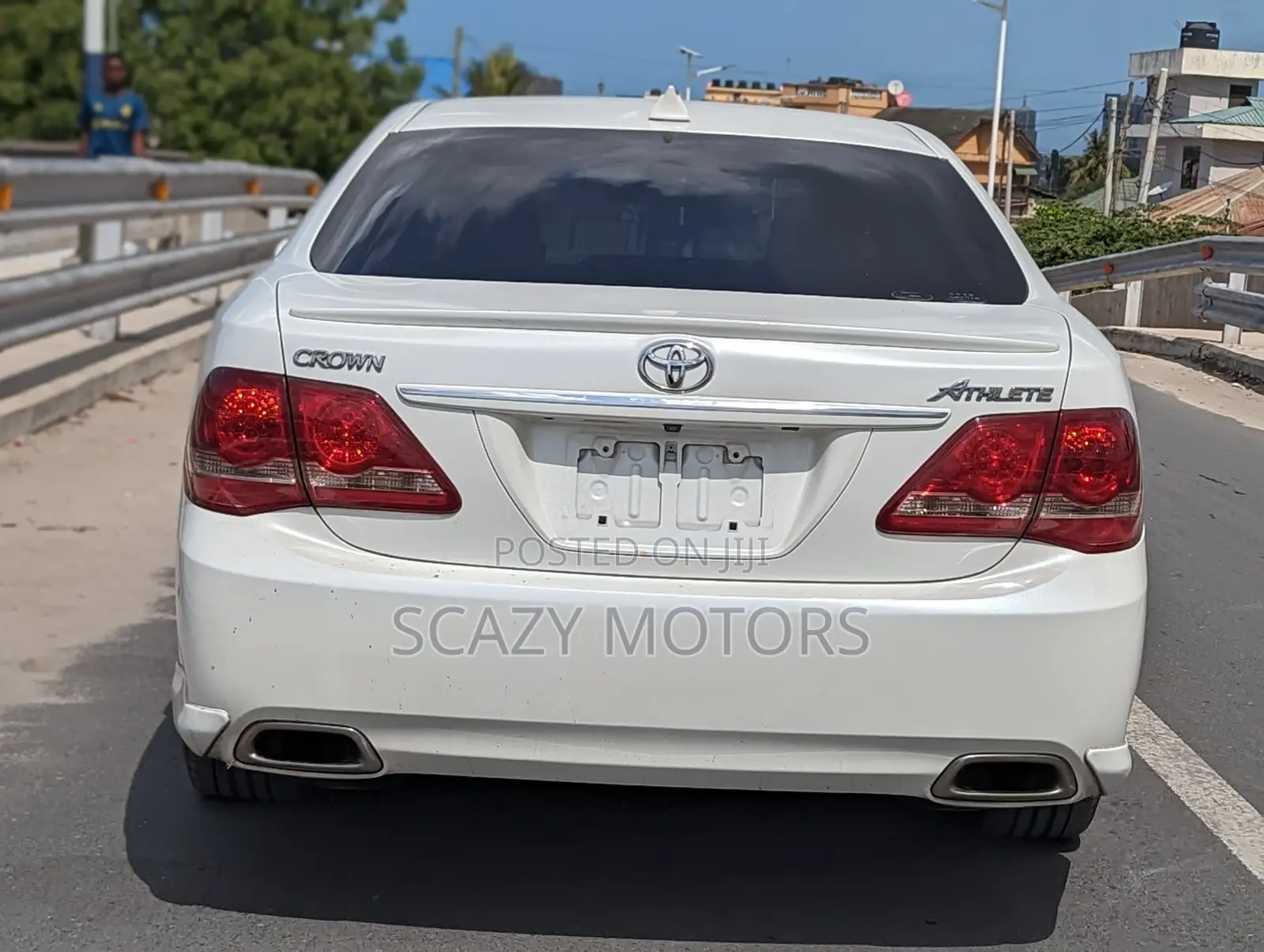 Toyota Crown 2009 Off white