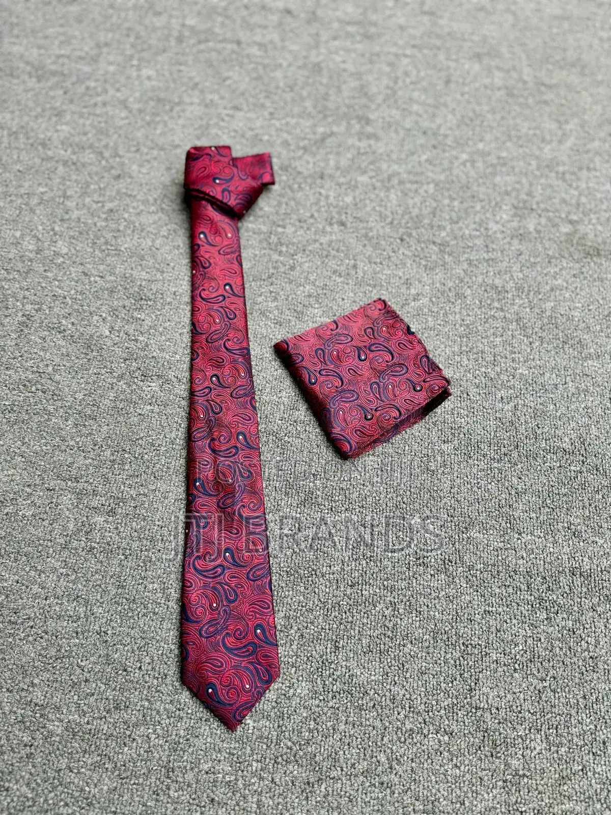 New Suitable Tie
