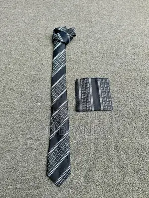 New Suitable Tie