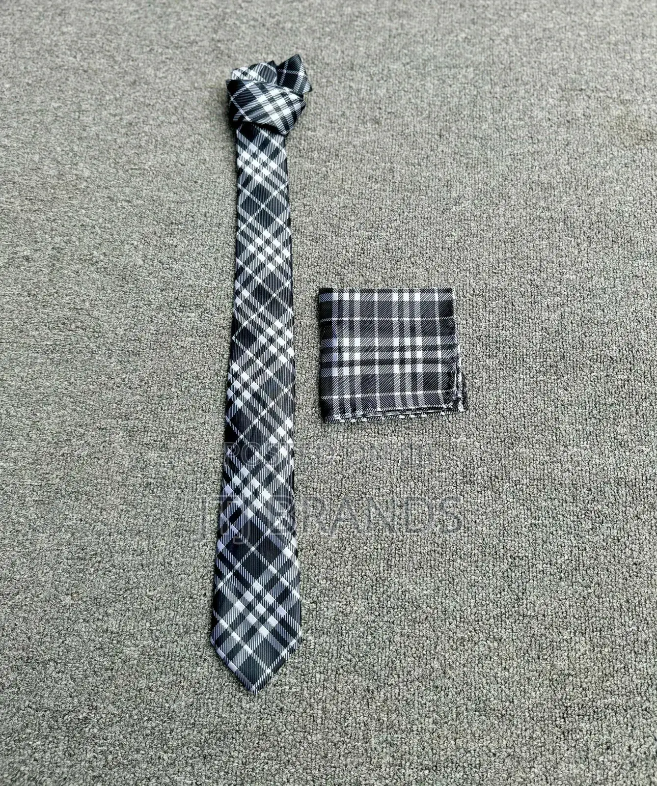 New Suitable Tie