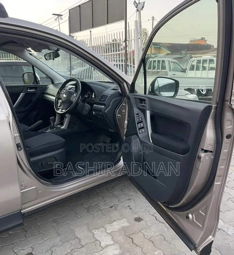 Subaru Forester 2013 Beige