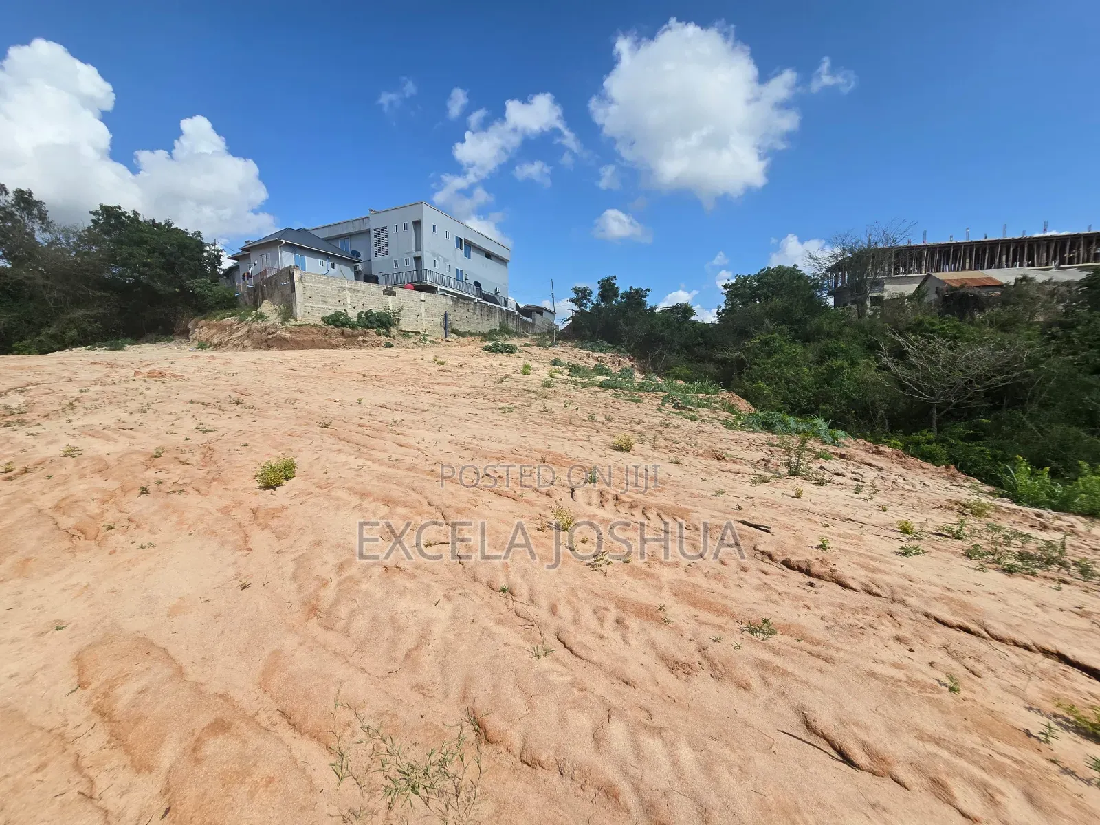 Kiwanja SQM 3000 Kinauzwa Goba Triple B