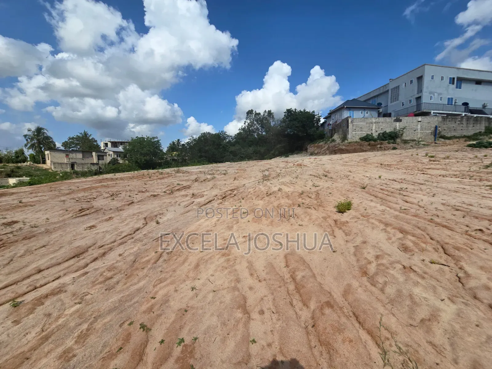 Kiwanja SQM 3000 Kinauzwa Goba Triple B