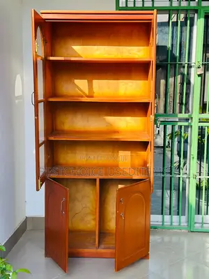 Kabati La Vyombo Mbao Ngumu Zuri Mno Used Clean