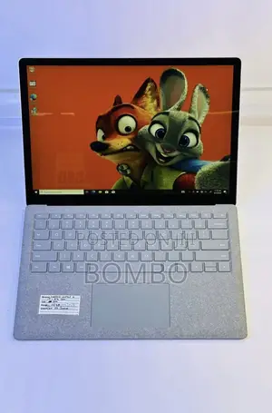 New Laptop Microsoft Surface Laptop 2 8GB Intel Core I7 SSD 256GB