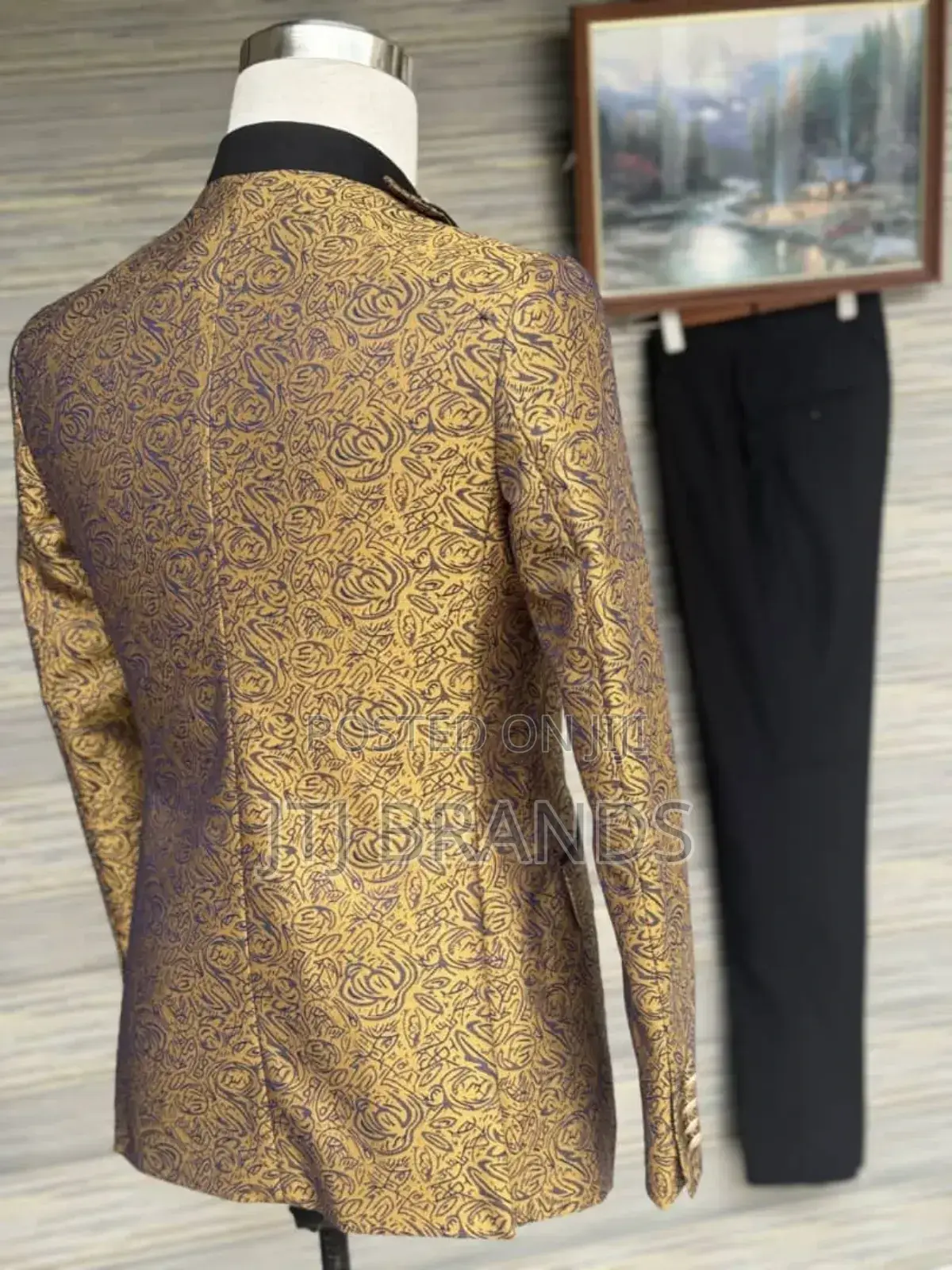 Suitable Men's Kaunda Suit