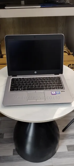 Laptop HP EliteBook 820 G4 8GB Intel Core I5 SSD 256GB