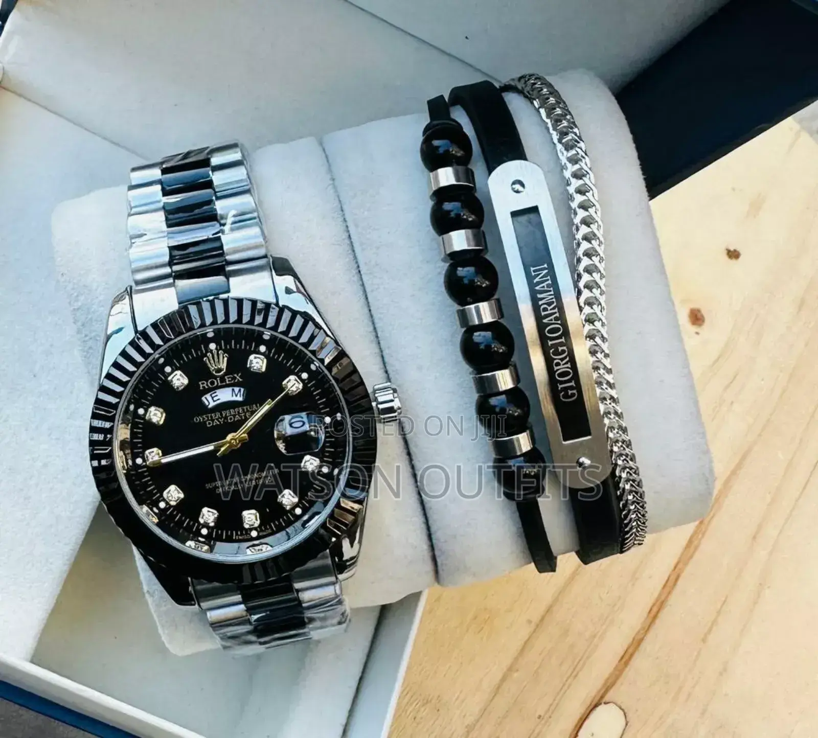 New Set Yaani Saa Na Bracelet