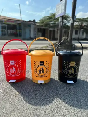 Dustbin Is Very Good And Big Also With Quality Plastic