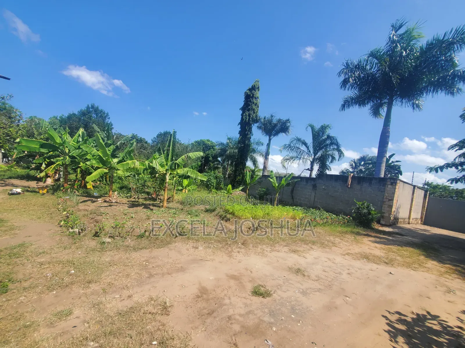 Kiwanja SQM 120O Kinauzwa Madale Mivumoni