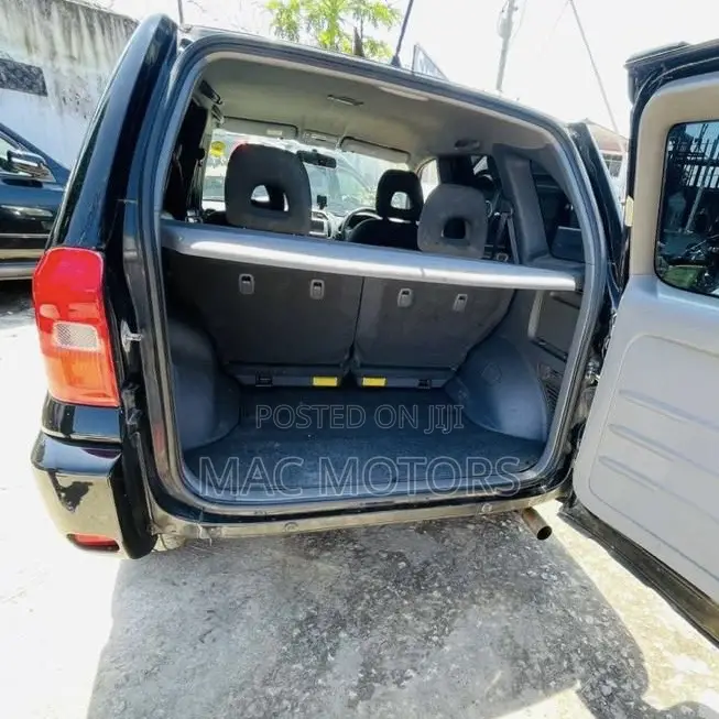 Toyota RAV4 2001 Black